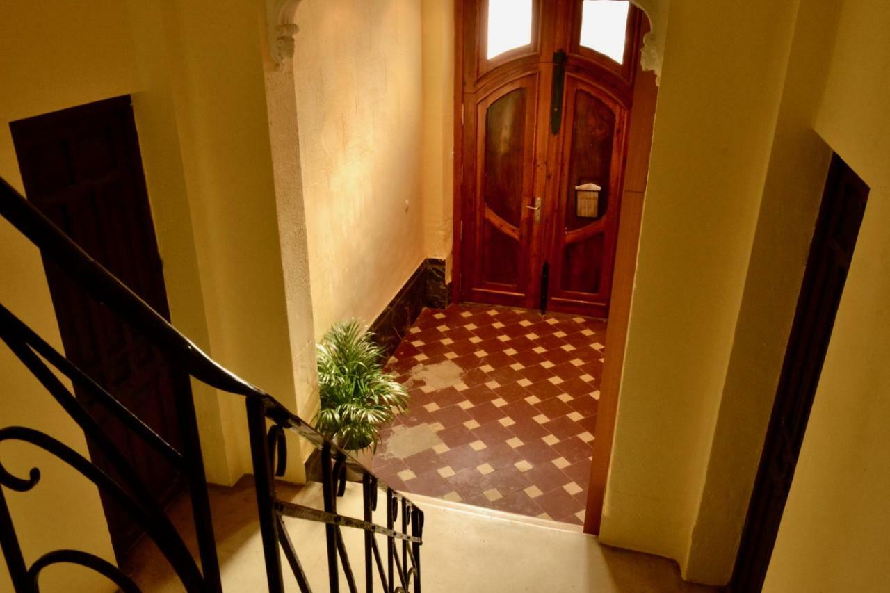 Hola Valencia - Holiday Apartments Bagian luar foto