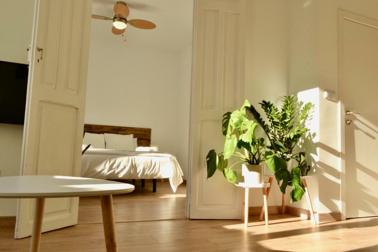 Hola Valencia - Holiday Apartments Bagian luar foto